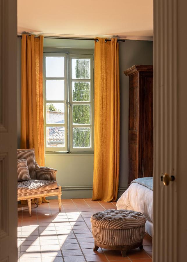 LA FUGUE -Demeure historique située dans un château fort -Proche de UZES et NIMES Brignon Exterior foto